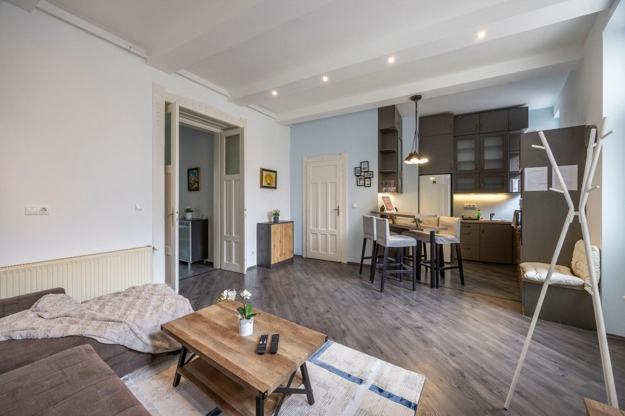 Explore Budapest From A Central Cozy Home & Sweet Retreat 外观 照片